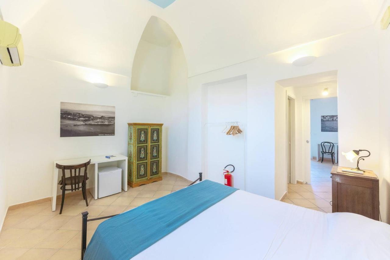 Palazzo Attila - Gioia Apartments Procida Exterior photo